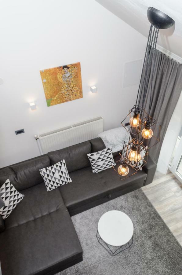 Grey Apartment Zagreb Buitenkant foto