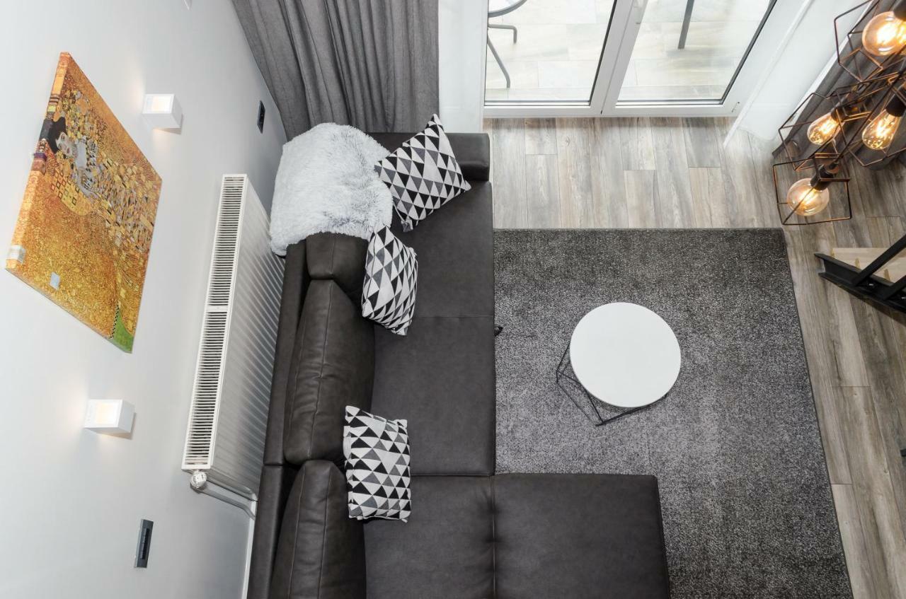 Grey Apartment Zagreb Buitenkant foto