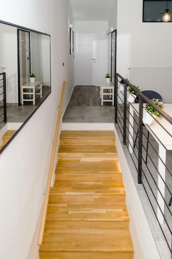 Grey Apartment Zagreb Buitenkant foto